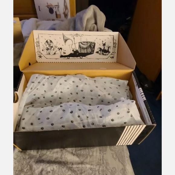 Vans slip-ons Nightmare Before Christmas Size 10.5 main image 8